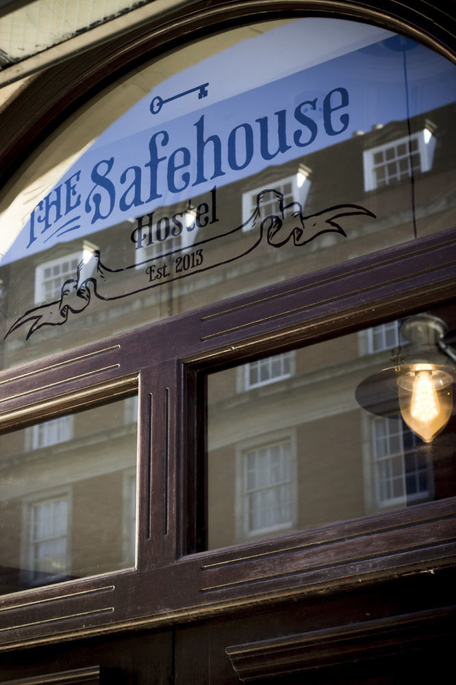 The Safehouse Hostel Cardiff Exterior foto